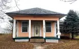 Single Family House in Augusta, IL
