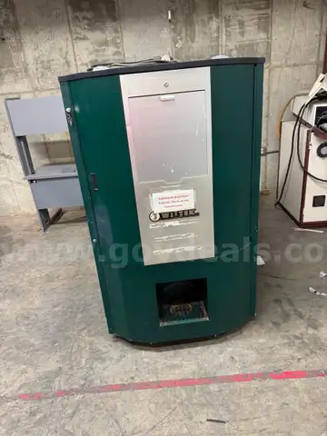 Golf ball dispenser