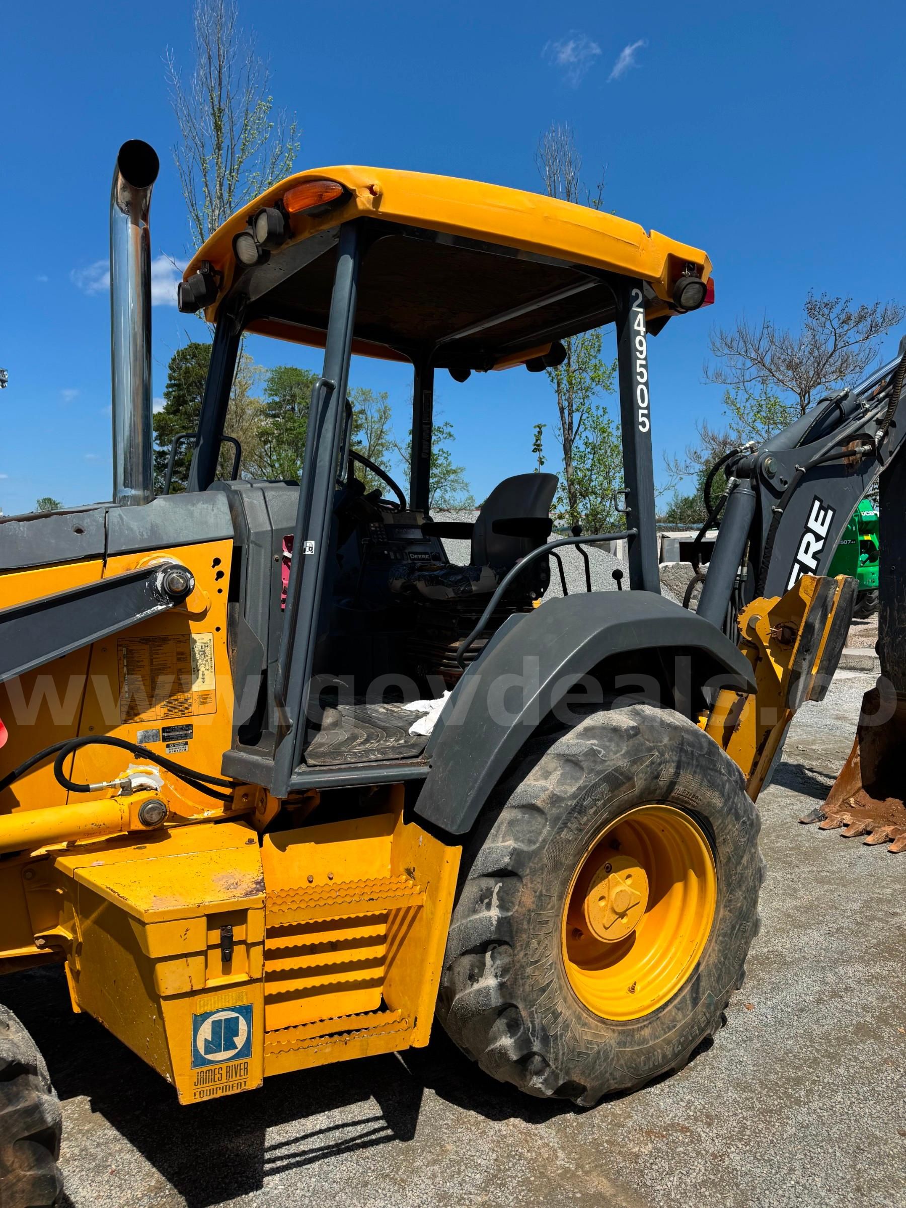 Photo of a 2013 John Deere 310SK