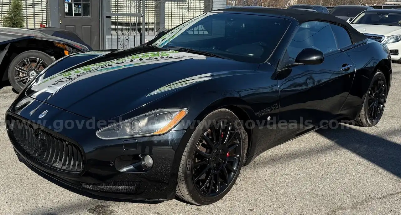 いラインアップ 2010 Maserati GranTurismo | GovDeals パーツ
