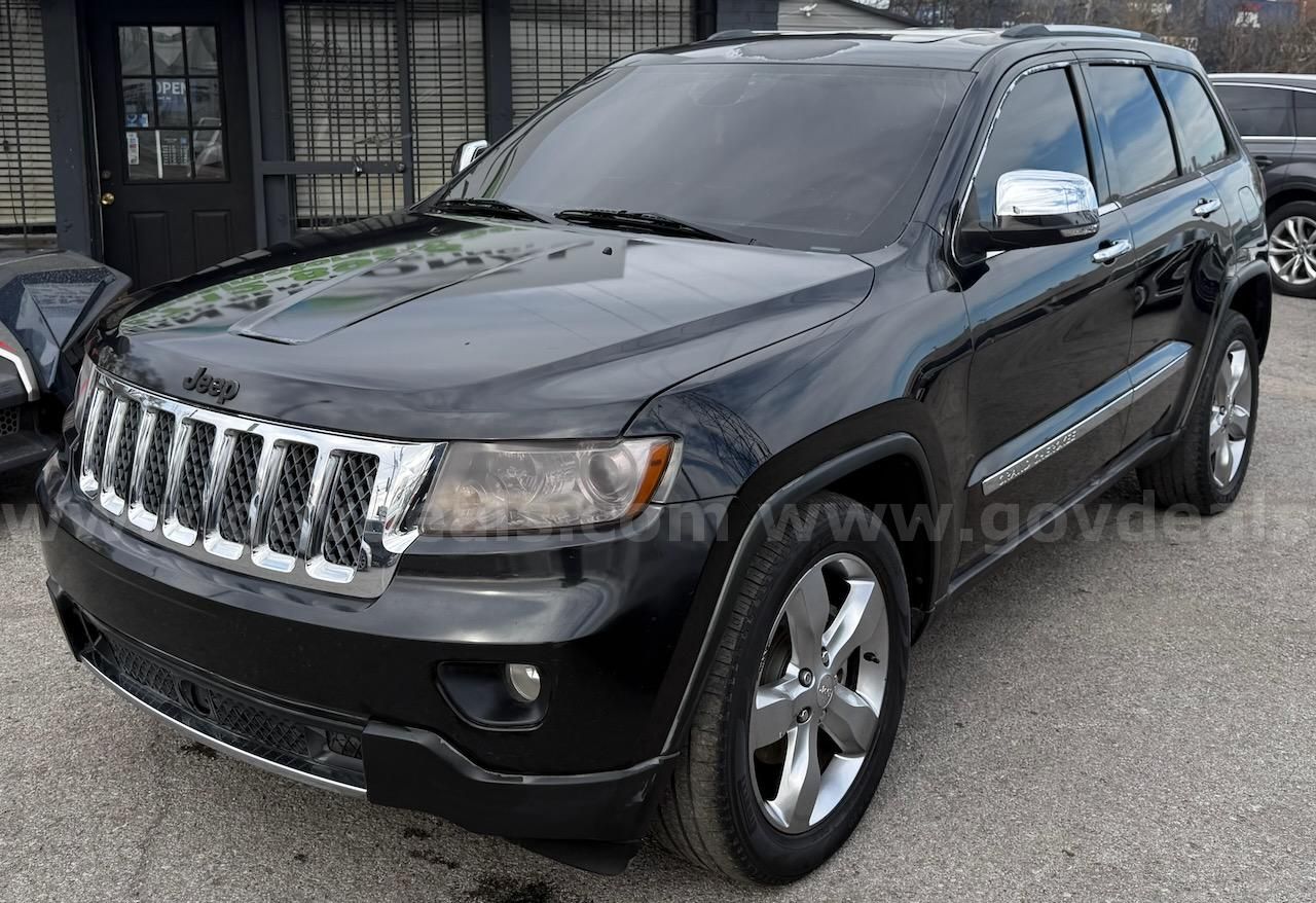Photo of a 2011 Jeep Grand Cherokee
