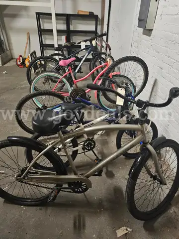 Lot of 6 bicycles