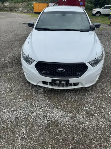 2015 Ford Taurus