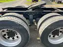 2013 Freightliner Cascadia T/A Day Cab Truck Tractor