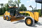 2013 John Deere 872G Articulating Motor Grader