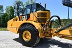 2015 Caterpillar 745C Articulated Dump Truck