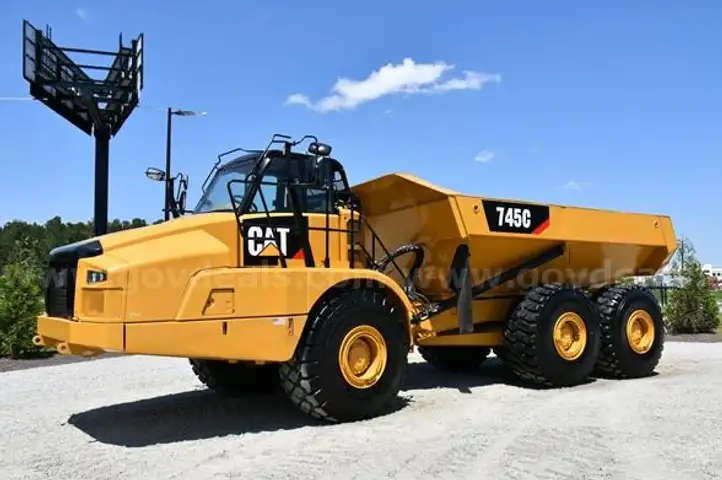 2015 Caterpillar 745C Articulated Dump Truck