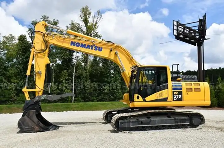 2019 Komatsu PC210 LC-11 Hydraulic Excavator