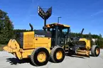 2014 John Deere 772GP Articulated Motor Grader