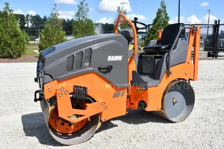 2017 Hamm HD8VV Tandem Vibratory Smooth Drum Roller