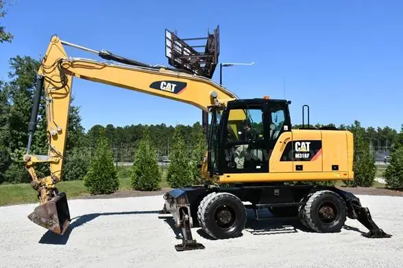 2017 Caterpillar M316F