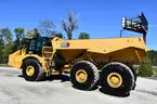 2017 Caterpillar 745 45 Ton Articulated Dump Truck