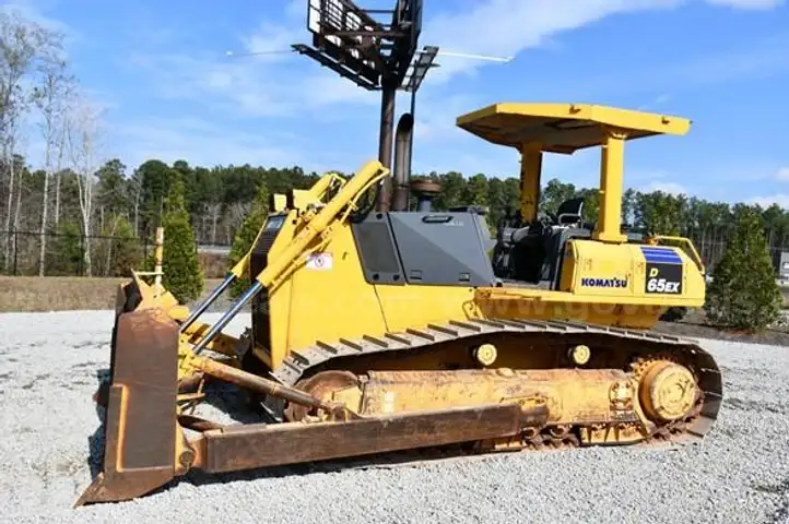 2006 Komatsu D65EX-15E0  Crawler Dozer