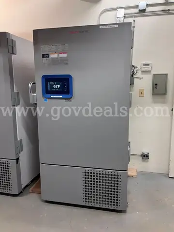 Thermo Scientific TSX Series Ultra-Low Freezer TSX60086A