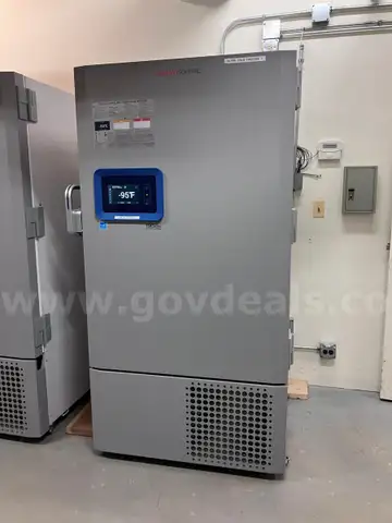 Thermo Scientific TSX Series Ultra-Low Freezer TSX60086A