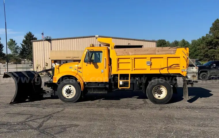1999 International 4900 DT466E Dump Truck with Spreader and Plow