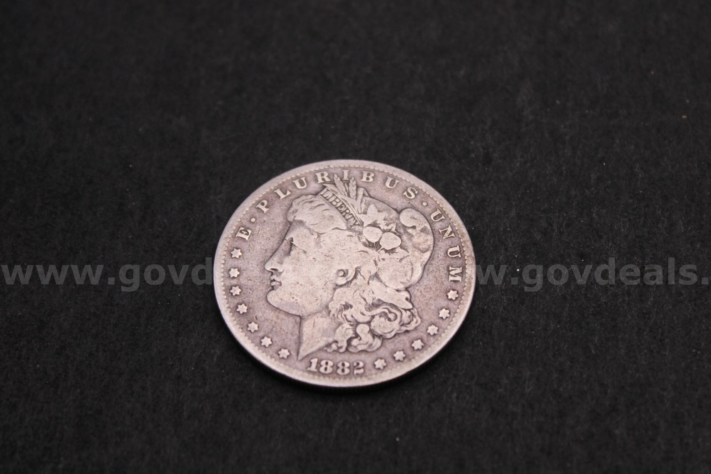 Lot of Bills/Coins US/Foreign Mixture | AllSurplus