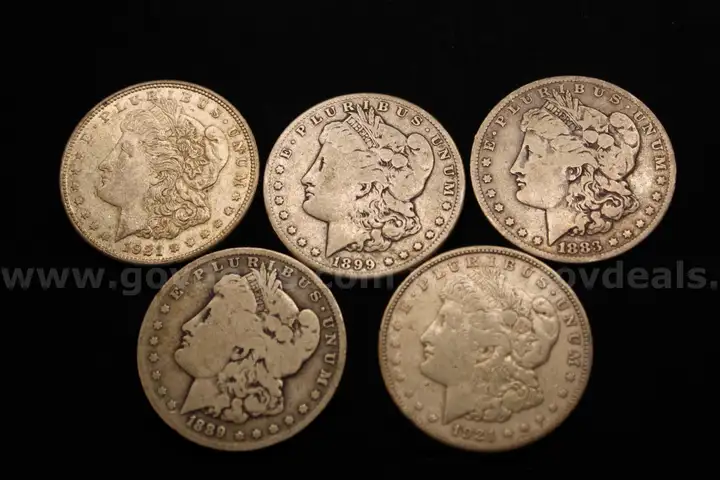 Lot of Mixed Currency