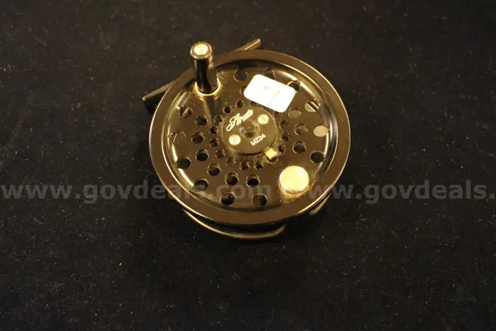 1- Browning Fishing Reel