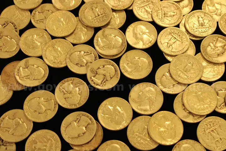 277- Washington Quarters; 135- Mercury Dimes