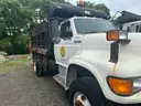 1997 Ford F800