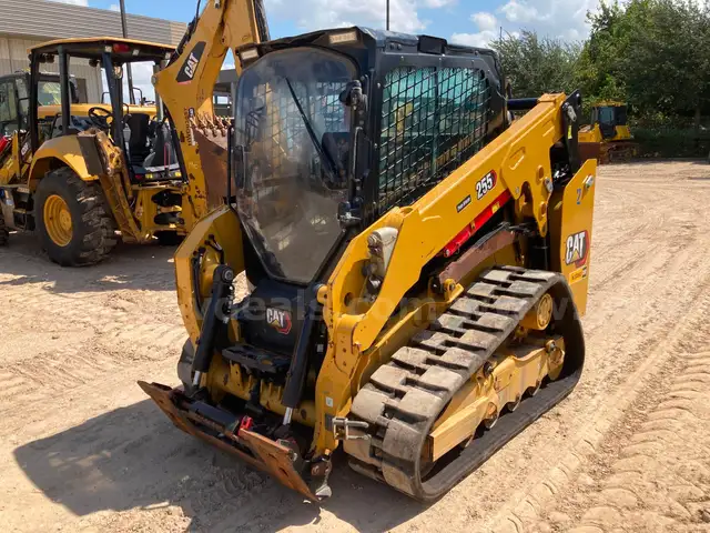 2025 Caterpillar 255 Compact Track Loader