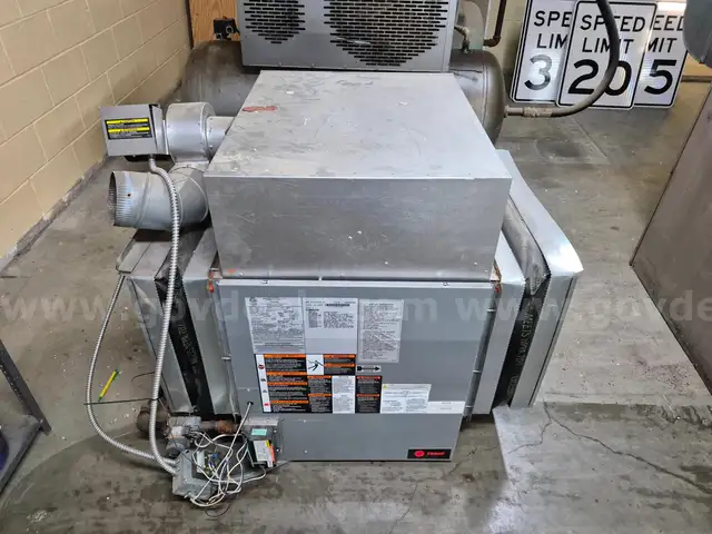 Trane 250,000 BTU Natural Gas Duct Furnace