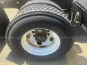 2017 Freightliner Cascadia 113 S/A Day Cab Truck Tractor