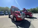 2017 Freightliner Cascadia 113 S/A Day Cab Truck Tractor