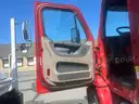 2017 Freightliner Cascadia 113 T/A Day Cab Truck Tractor