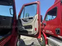 2017 Freightliner Cascadia 113 S/A Day Cab Truck Tractor