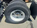 2017 Freightliner Cascadia 113 S/A Day Cab Truck Tractor