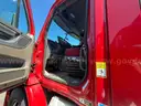 2017 Freightliner Cascadia 113 S/A Day Cab Truck Tractor
