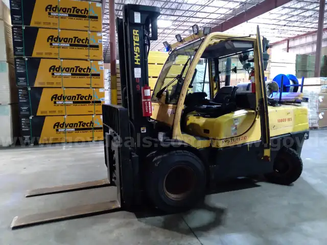 2007 Hyster H120FT Pneumatic Tire Forklift
