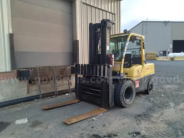 2014 Hyster H120FT Pneumatic Tire Forklift