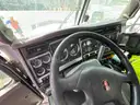 2015 Kenworth T800 T/A Day Cab Truck Tractor