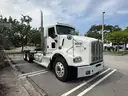 2014 Kenworth T800 T/A Day Cab Truck Tractor