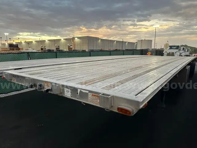 2008 Western Trailers 48 Ft T/A Flatbed Trailer