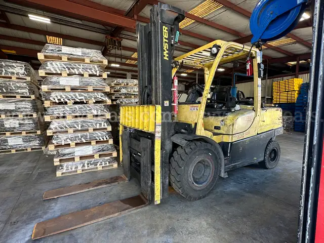 2015 Hyster H120FT Pneumatic Tire Forklift