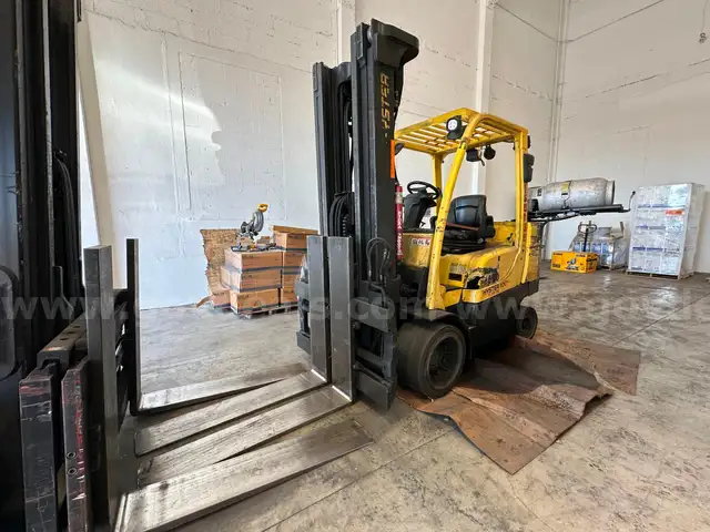 2016 Hyster S100FTBCS Cushion Tire Forklift
