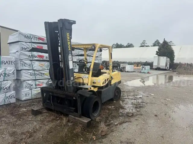2008 Hyster H120FT Pneumatic Tire Forklift- NON-RUNNER