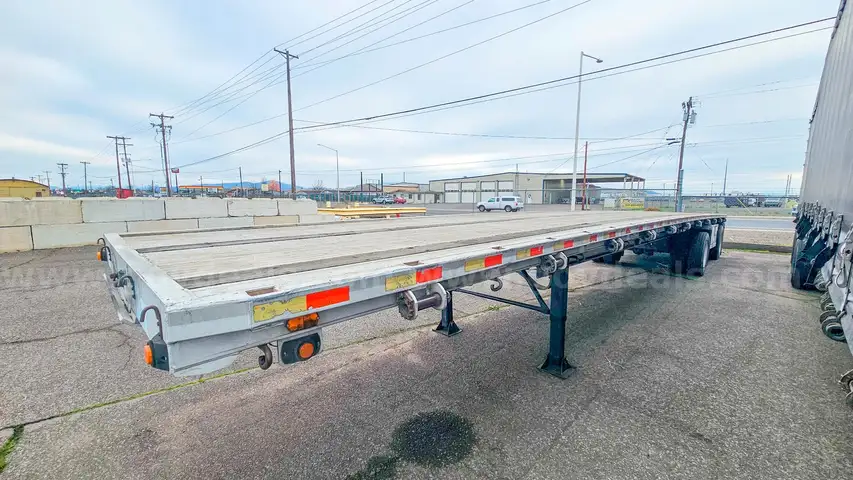 1988 Ravens 144556 T/A Flatbed Trailer