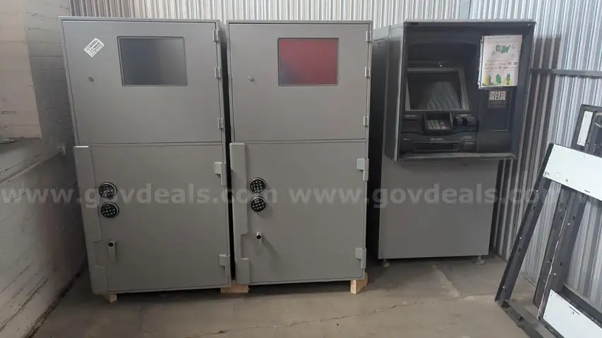 Lot of 3 Hyosung MoniMax ATMs &#x2013; 7600DR / 7600T Walk-Up