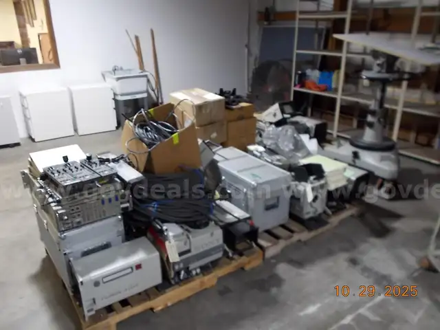 5 Lots Sony Color  Video Camera BVP-370 and Equipment