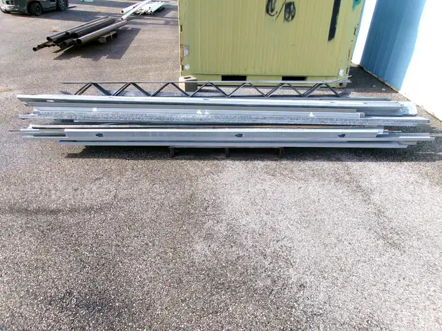 1Lot of various size metal studs and other metal materials