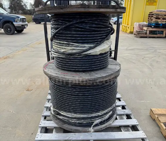 LOT OF 13 REELS ELECTRICAL WIRE, 6249 feet, approx 2673 LBS W JACKET