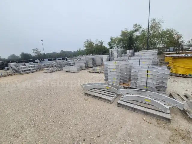 Cable Tray, Ladders, Double Strut, 45s, 90s, Vertical Bend, Horizontal Bend, 1 LOT