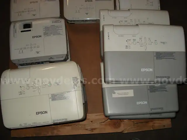 Lot of 20 Epson Projectors