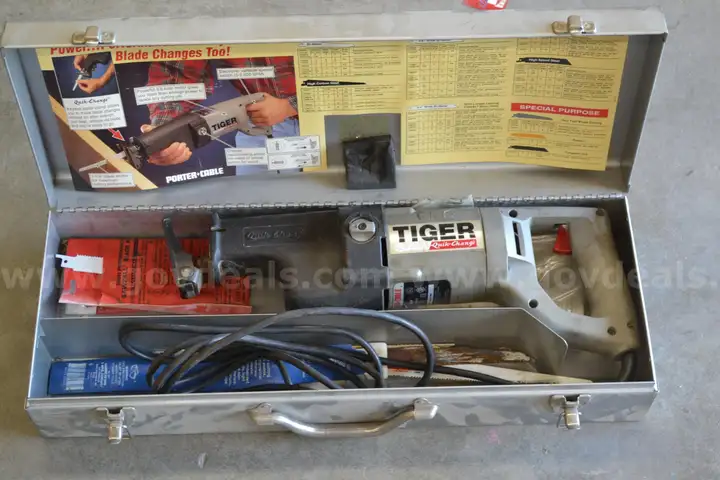 PORTER-CABLE TIGER SAW MODEL 737