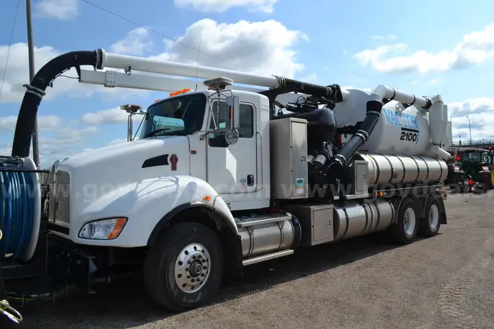 2018 Kenworth T440 VACTOR 2110P-16